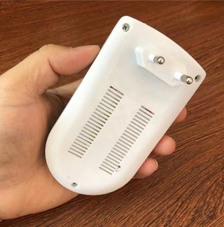 Trampa exterminadora de insectos enchufable