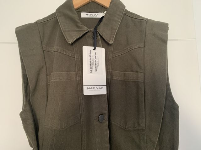 Chaleco vaquero Kaki de Naf Naf. Talla S