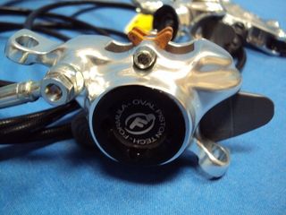 NUEVO. FRENOS FORMULA R0 OVAL FCS