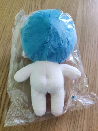 Peluche Xingqiu Genshin impact + ropa (nuevo)