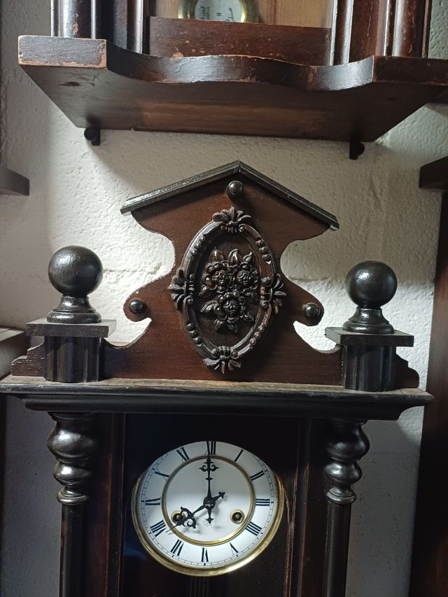 reloj pared, Pendulo maquinaria alemana
