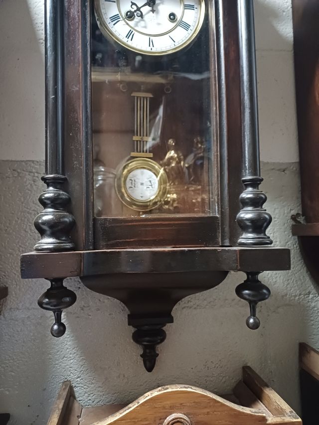 reloj pared, Pendulo maquinaria alemana