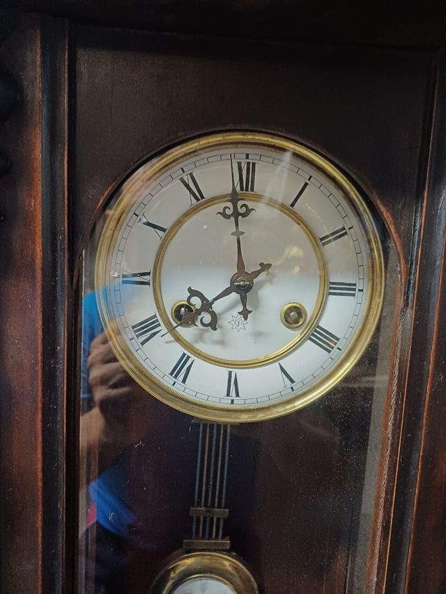 reloj pared, Pendulo maquinaria alemana