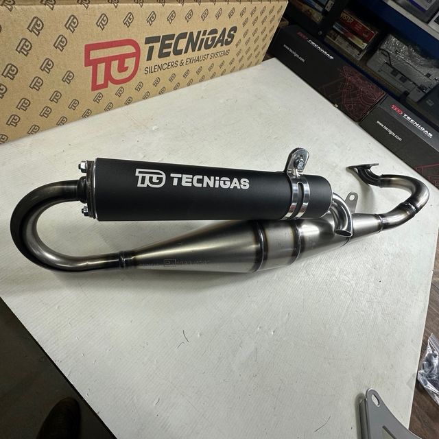 Escape Aprilia, Suzuki Katana, SR ‘00 MorinEngine