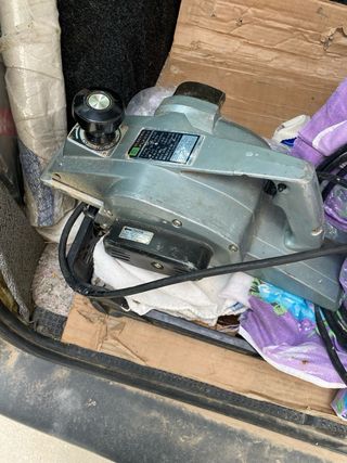 Cepillo electrico Hitachi-koki F-40B