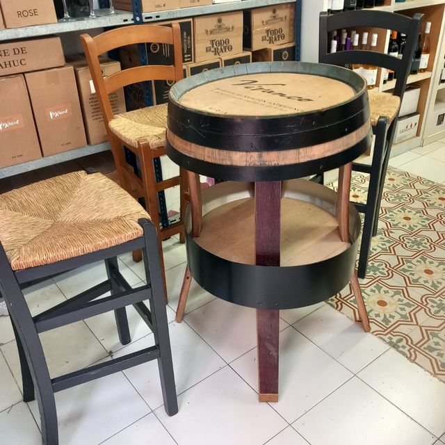 Mesa de barrica de terraza