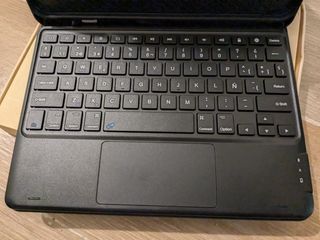 EARTO Teclado CON  Funda iPad Air 6th 11 M2 2024