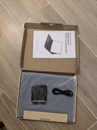 EARTO Teclado CON  Funda iPad Air 6th 11 M2 2024