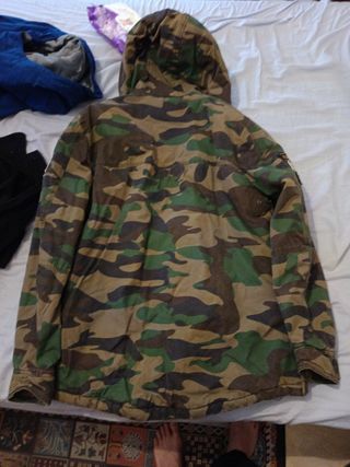 Chaqueton Camuflaje Pull and Bear XL