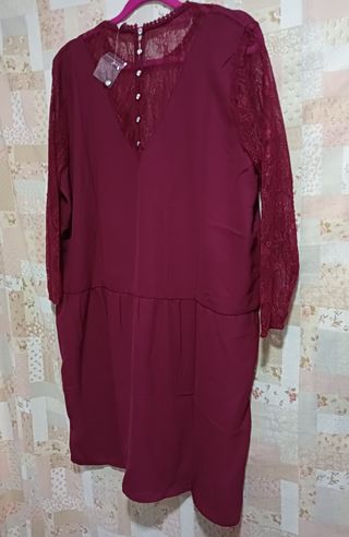 Nuevo Estrenar.Vestido granate / vino con encaje