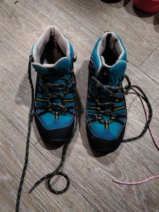 Botas decathlon talla 34
