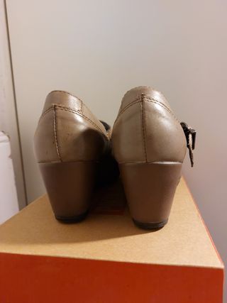 Zapatos tacón cuña Pitillos 37