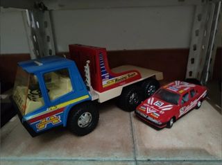 Camión Gozan y Alfa Romeo Bburago.