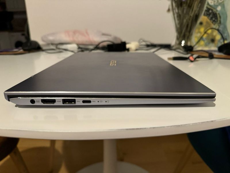 ASUS ZenBook 14 UM431DA-AM022 afbeelding 4