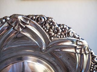 Antiguo plato ALPACA firma MEDHUR. Panera