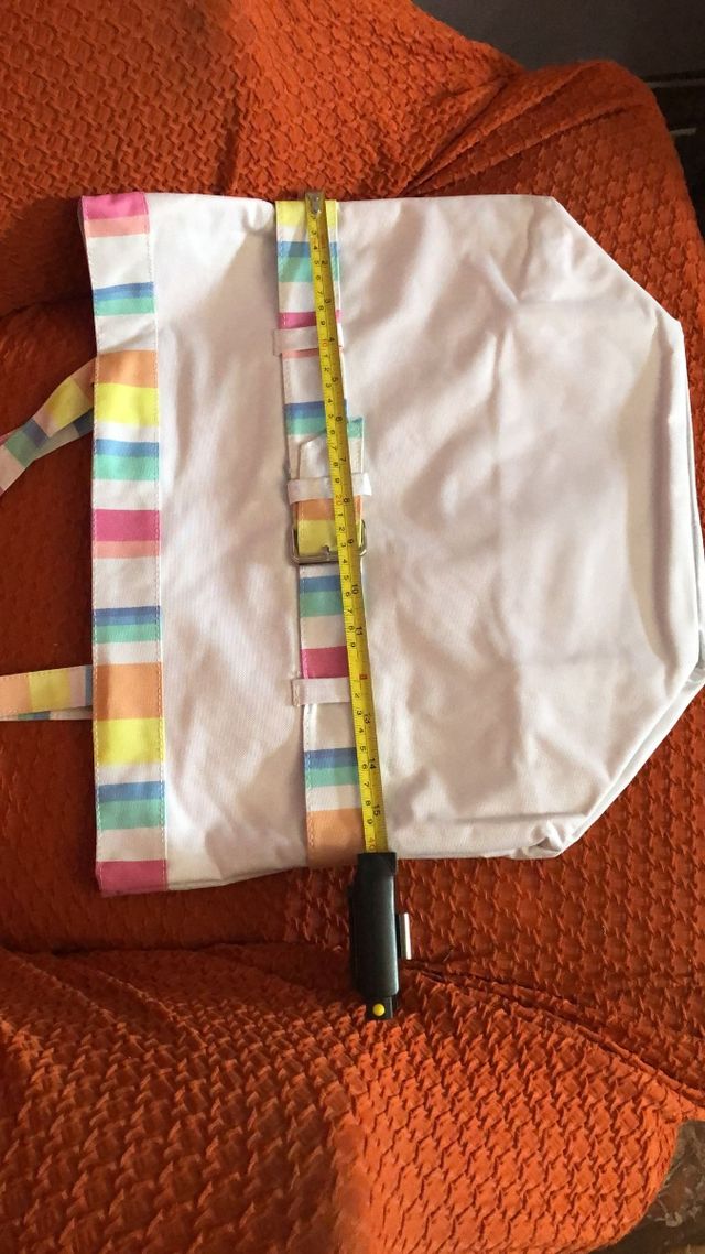 Borsa da mare bianca con decori multicolore