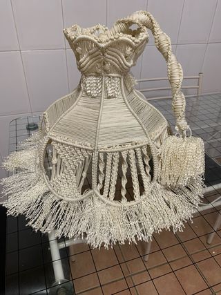 Lampara de macramé.