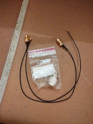 Lote WiFi: antena, cables, adaptadores....