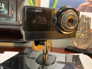 Oferta!; Mini proyector Eye Clops