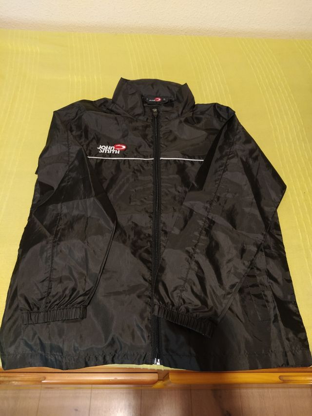 Chubasquero John Smith