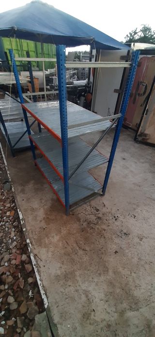 Estantería industrial