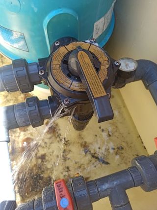 Fontanero búsqueda de averías de agua