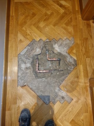 Fontanero búsqueda de averías de agua