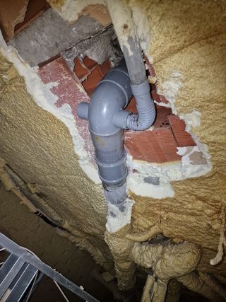 Fontanero búsqueda de averías de agua