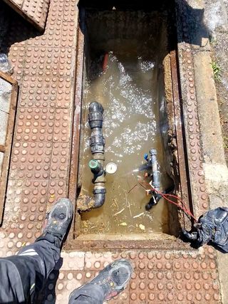 Fontanero búsqueda de averías de agua