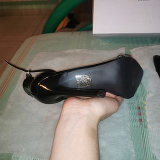 Sandali con tacco alto nuovi