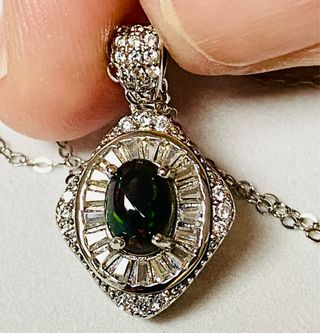 Colgante opalo negro con cadena plata de ley 925