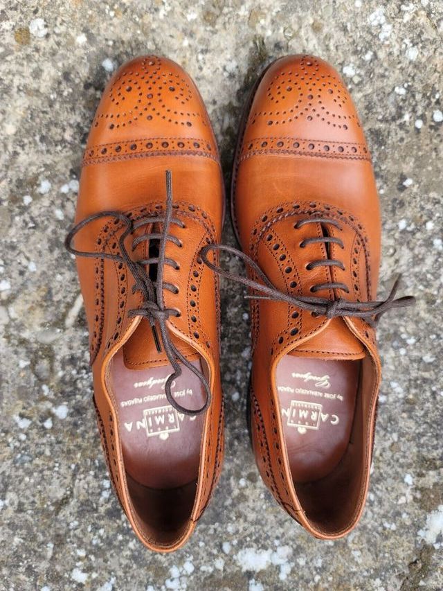 ZAPATOS DE CARMINA DE PIEL NUEVOS EN SU CAJA.