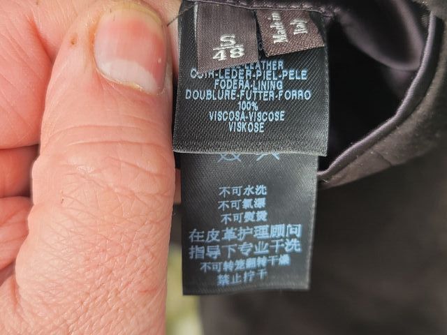 Chaqueta marrón de ante de Ermenegildo Zegna. T 48