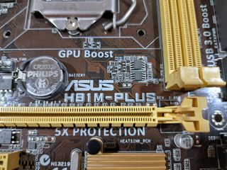 Placa ASUS H81M-PLUS (1150)