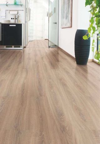 Intalacion de tarima flotante  y suelo vinilico 