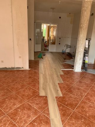Intalacion de tarima flotante  y suelo vinilico 