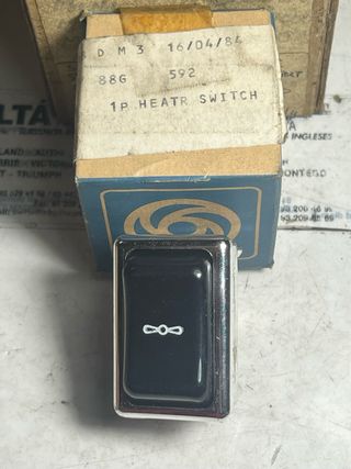 88G592 Interruptor calefaccion Leyland tractor