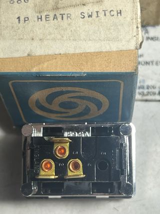 88G592 Interruptor calefaccion Leyland tractor