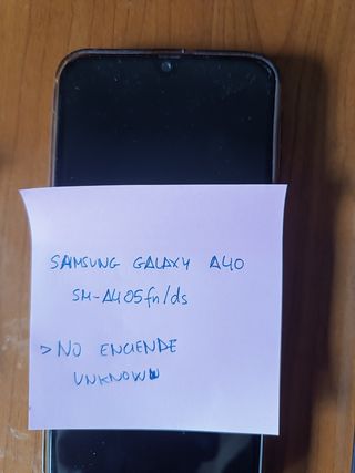 Collezione di mobili e componenti