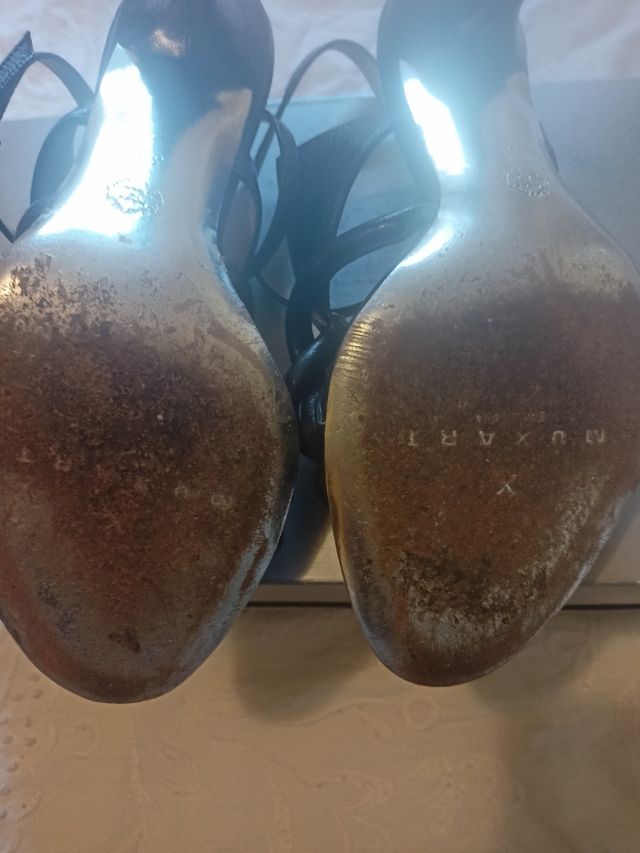 Sandalias negras muxart piel