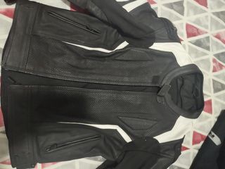 Chaqueta piel moto