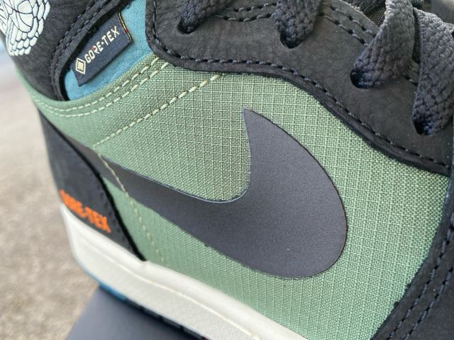 Jordan 1 High in Gore-tex n. 40