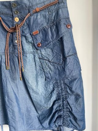 Falda vaquera. Denim. Marca Khujo