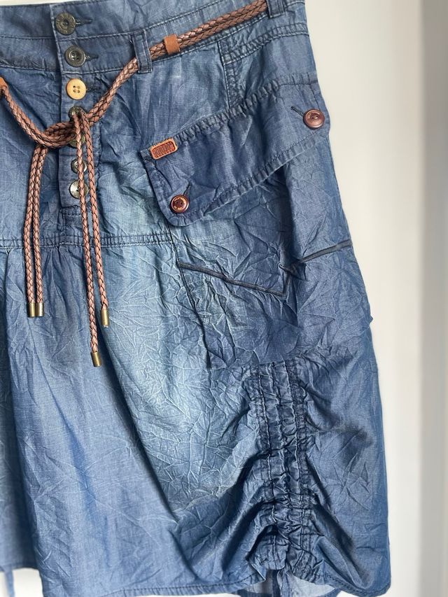 Falda vaquera. Denim. Marca Khujo