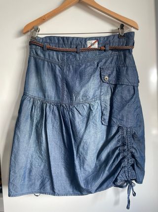 Falda vaquera. Denim. Marca Khujo