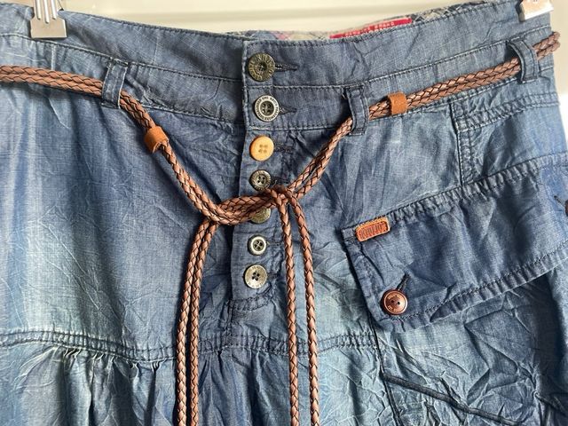 Falda vaquera. Denim. Marca Khujo