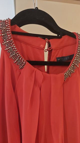 Vestido largo con cuello halter rojo