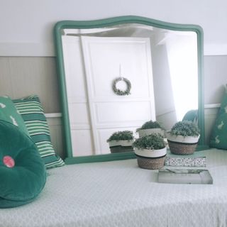 Espejo antiguo lacado verde mint