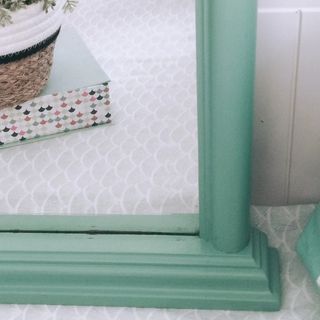 Espejo antiguo lacado verde mint