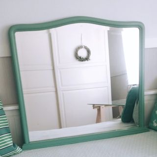 Espejo antiguo lacado verde mint